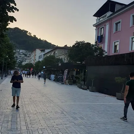 Woodlands Lejlighed Berat